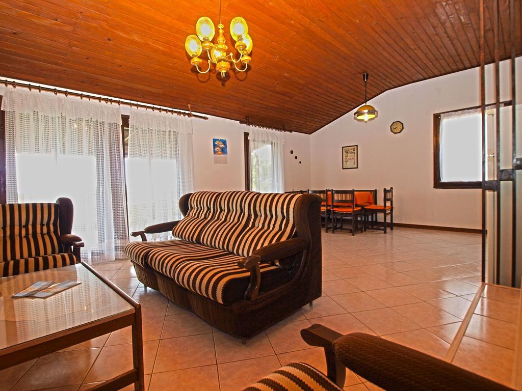 Apartments Jan 325 Banjole Bagian luar foto
